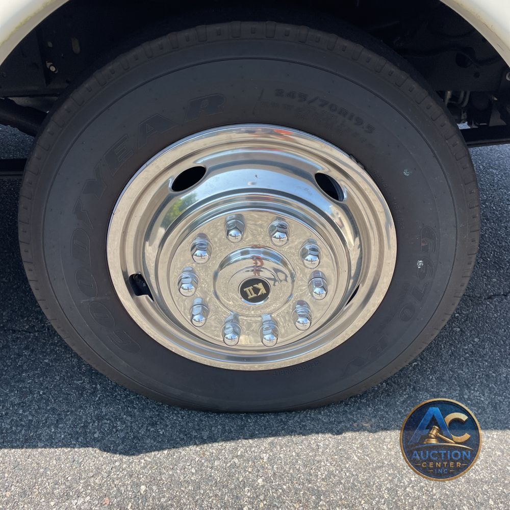 2020 Mirada Coachman motor home Base