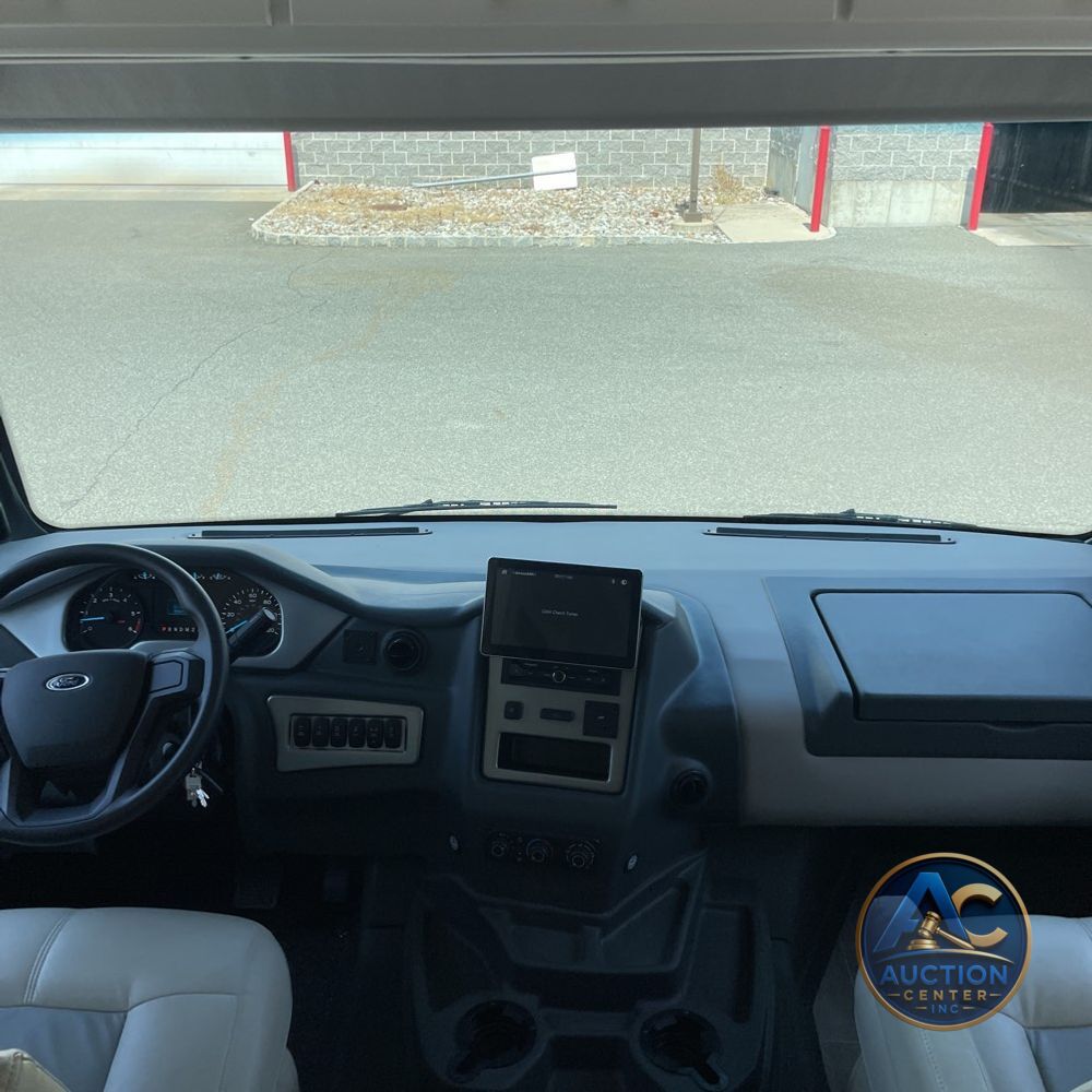 2020 Mirada Coachman motor home Base