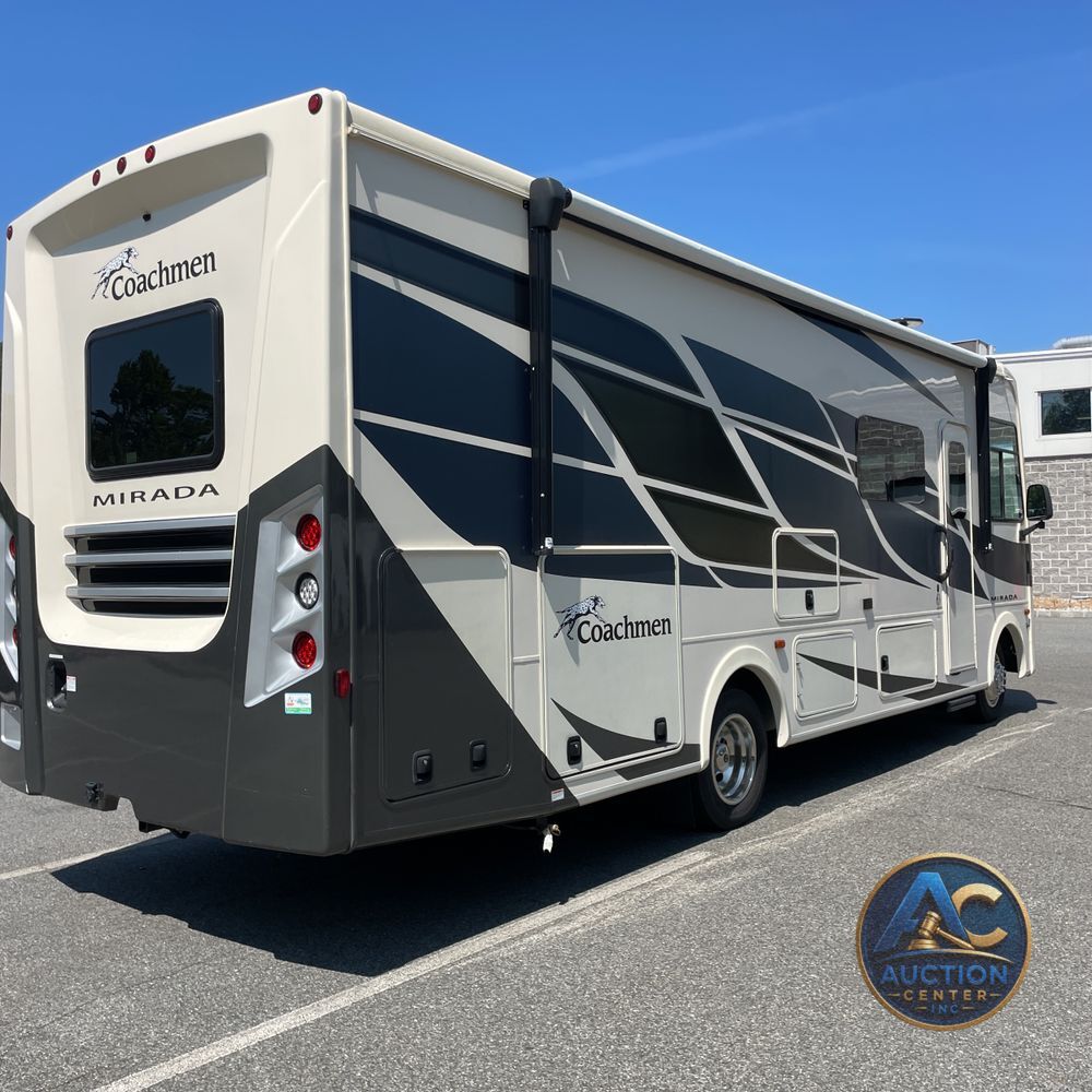 2020 Mirada Coachman motor home Base