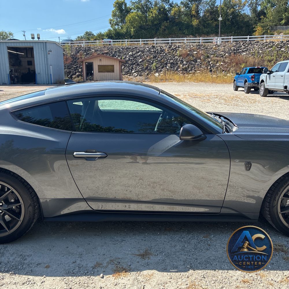 2024 Ford Mustang Dark Horse