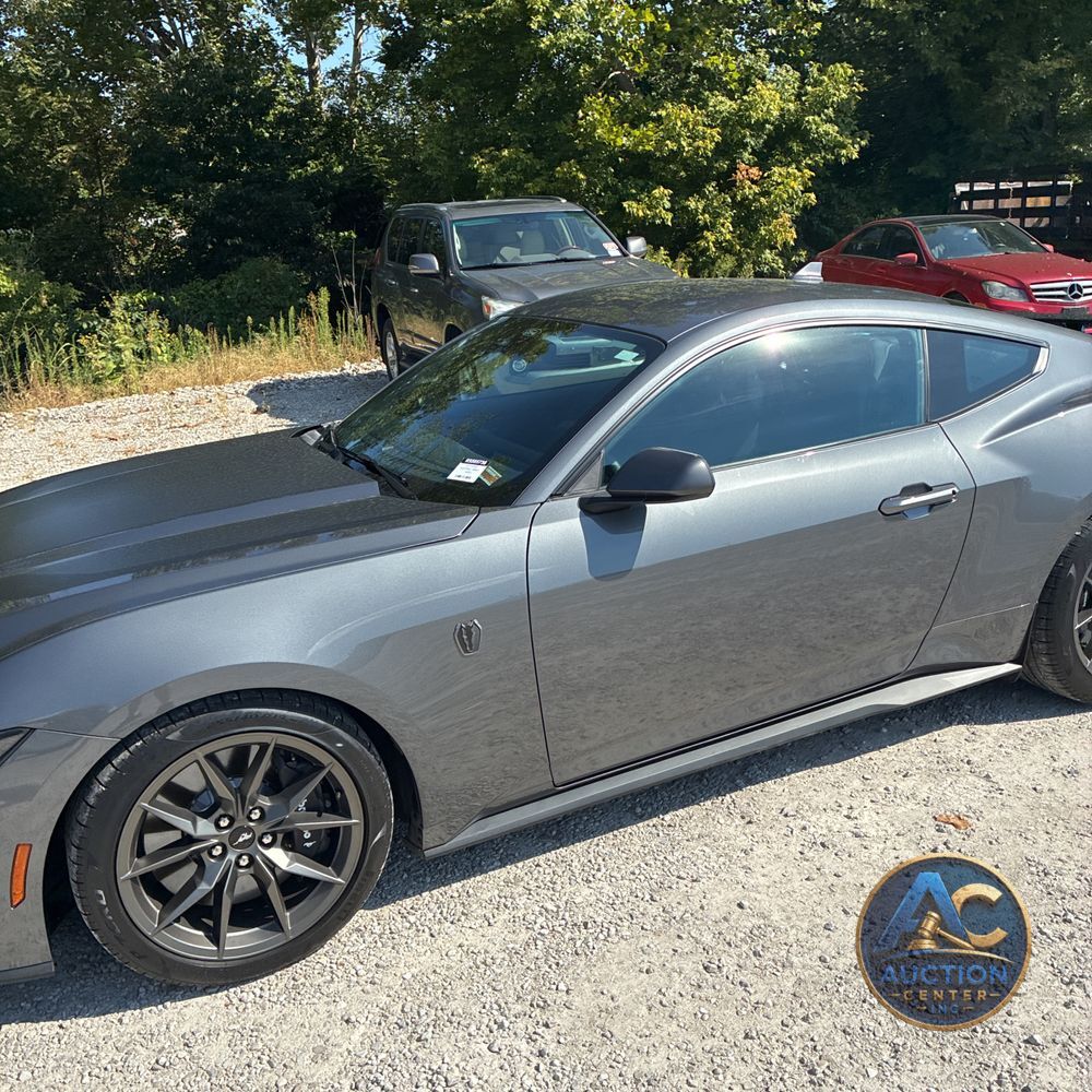 2024 Ford Mustang Dark Horse