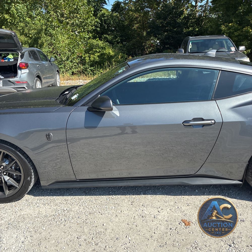 2024 Ford Mustang Dark Horse