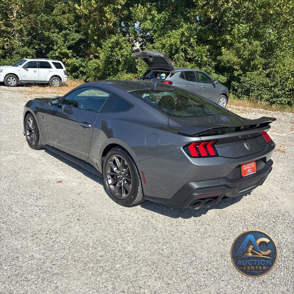 2024 Ford Mustang Dark Horse