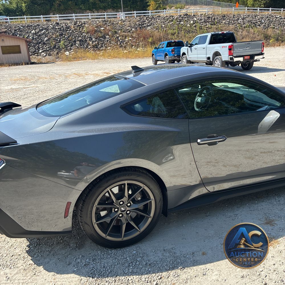 2024 Ford Mustang Dark Horse