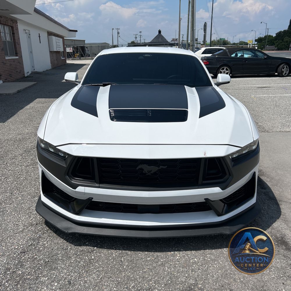 2024 Ford Mustang Dark Horse