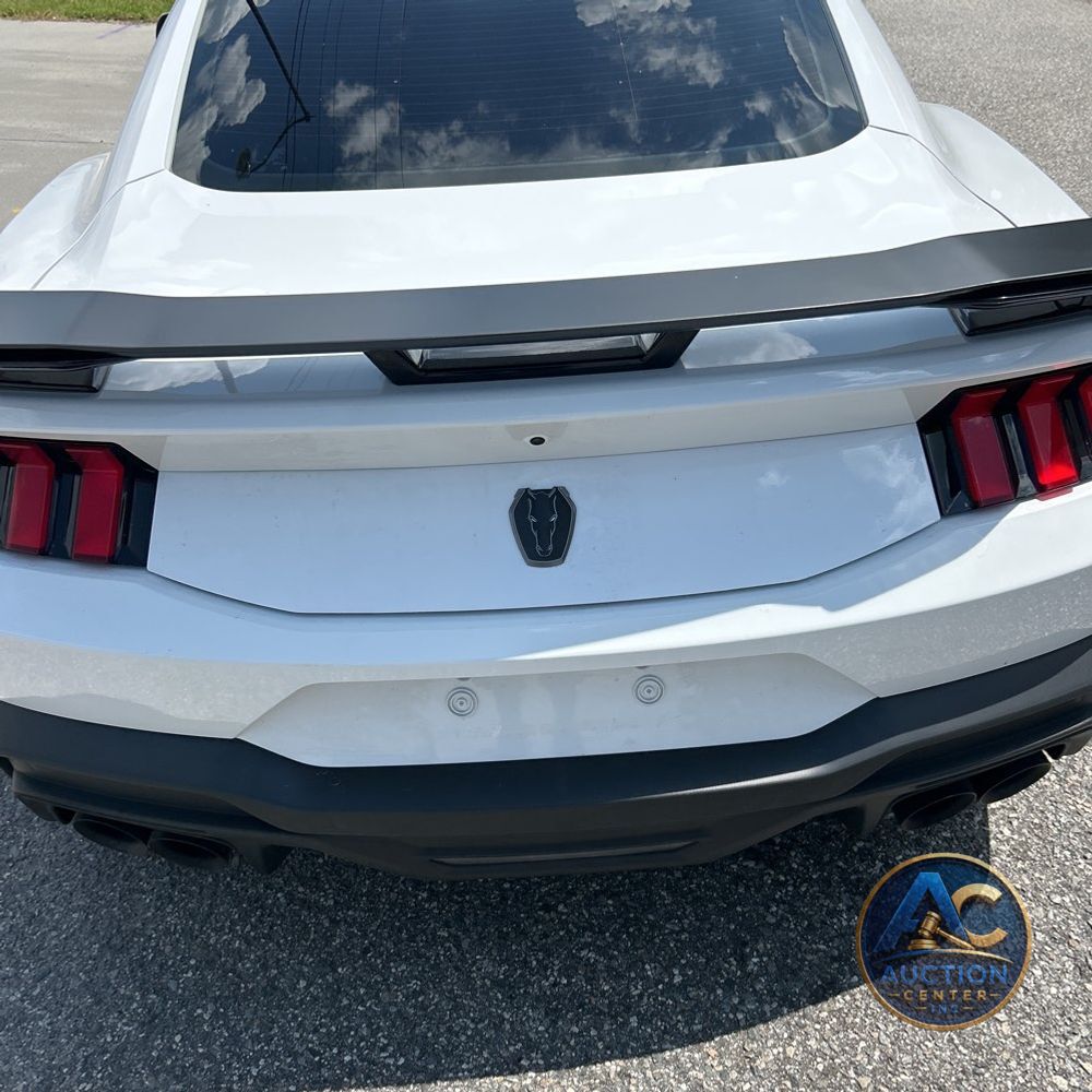 2024 Ford Mustang Dark Horse