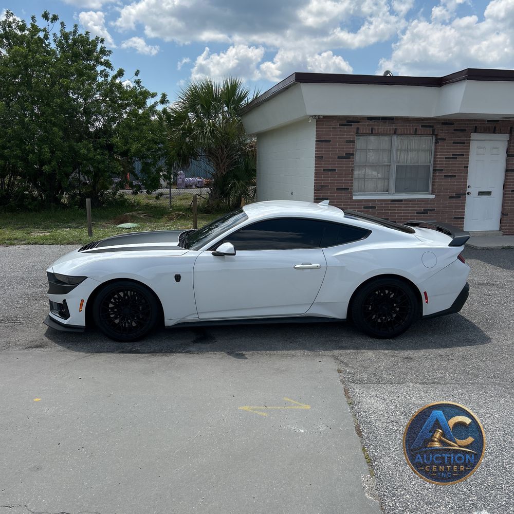 2024 Ford Mustang Dark Horse