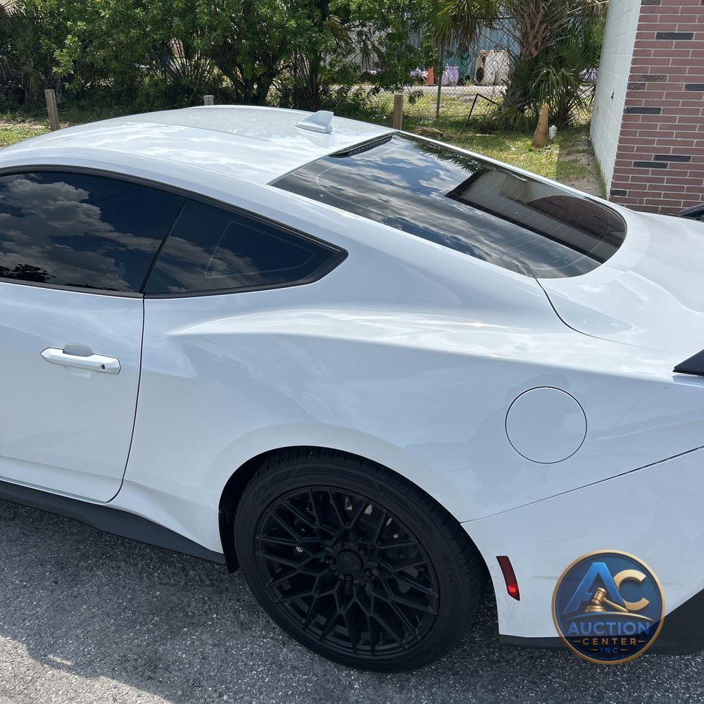 2024 Ford Mustang Dark Horse