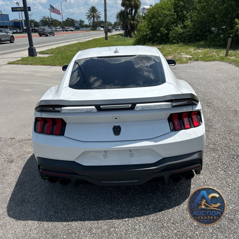 2024 Ford Mustang Dark Horse
