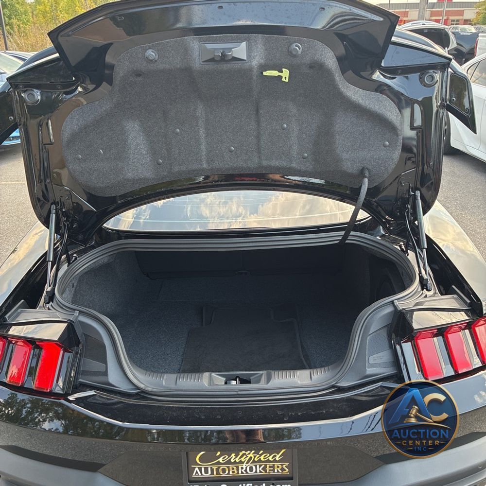 2024 Ford Mustang Dark Horse
