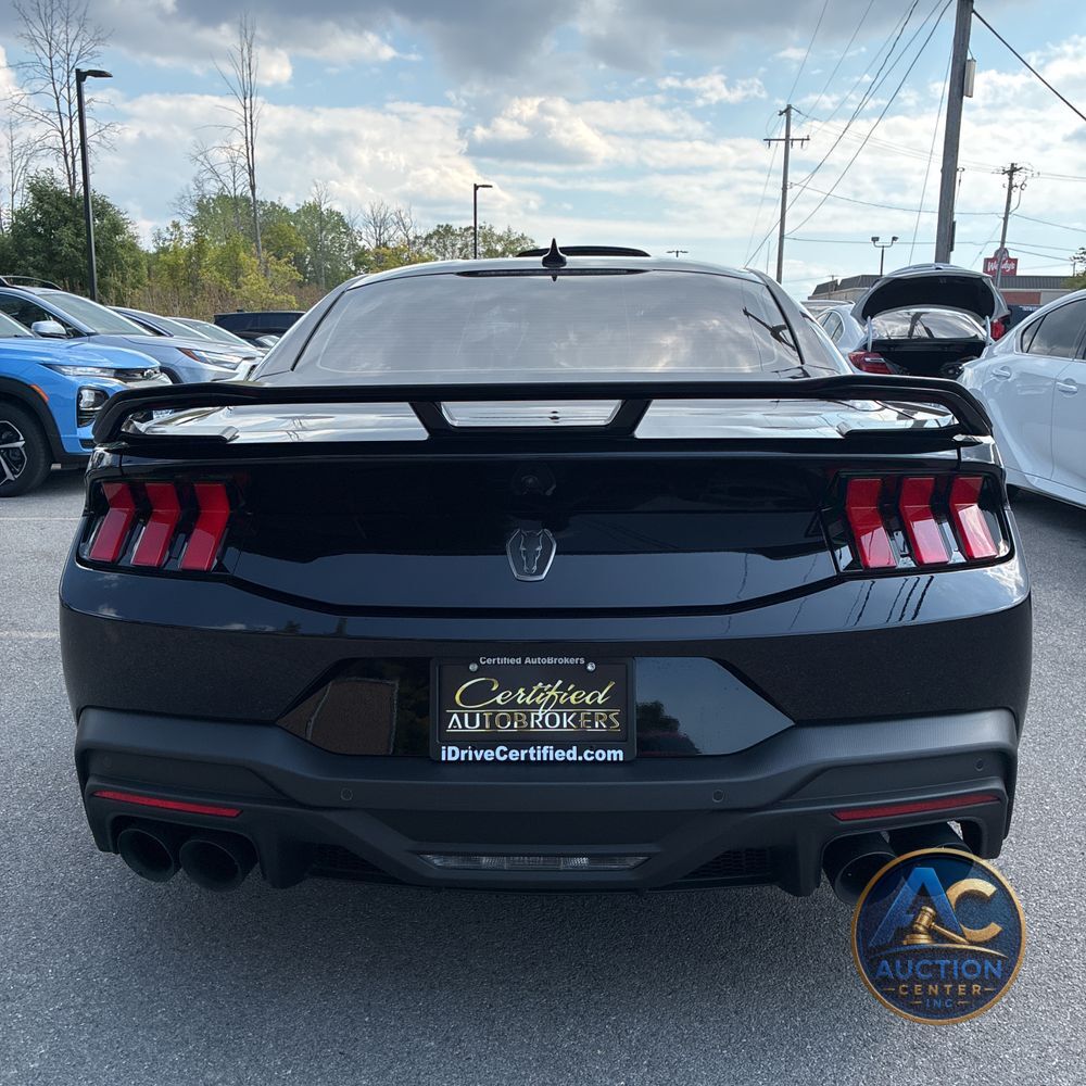 2024 Ford Mustang Dark Horse