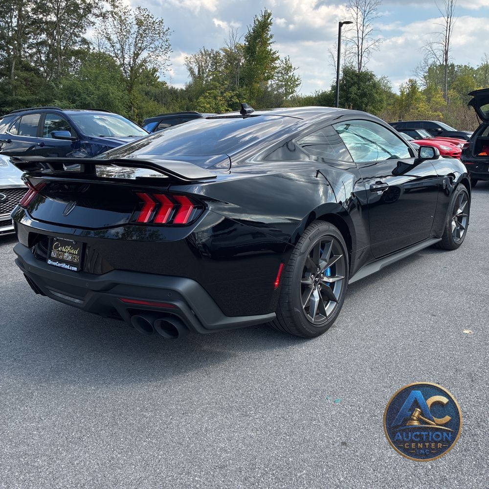 2024 Ford Mustang Dark Horse