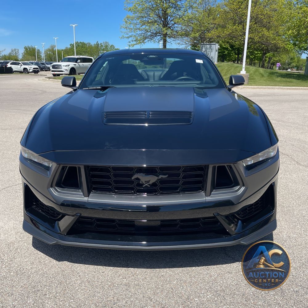 2026 Ford Mustang Dark Horse