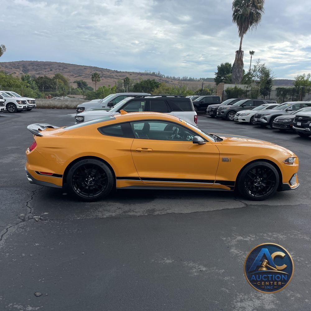 2022 Ford Mustang Mach 1