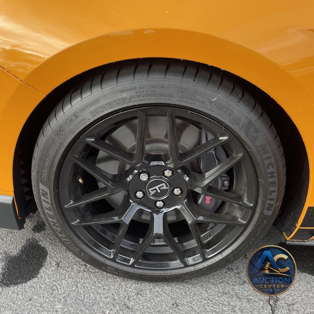 2022 Ford Mustang Mach 1
