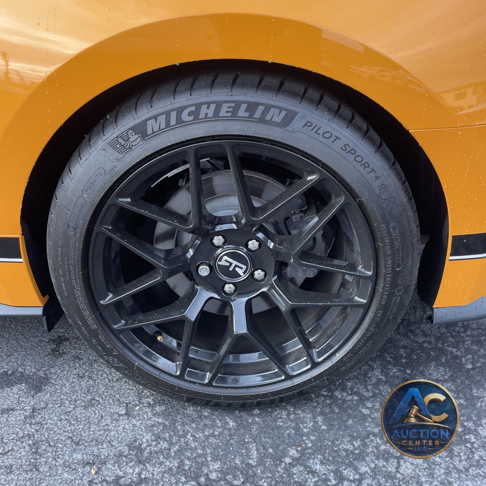 2022 Ford Mustang Mach 1