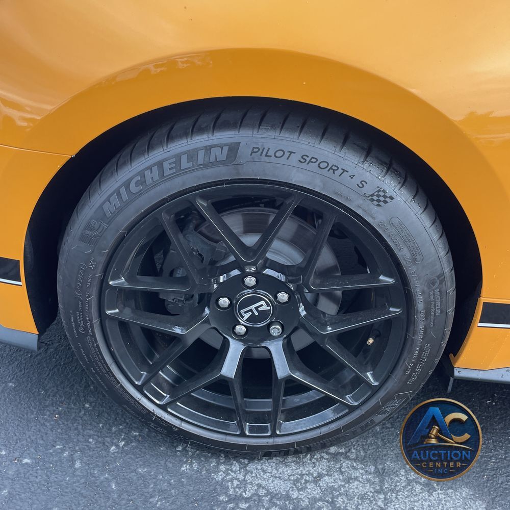 2022 Ford Mustang Mach 1