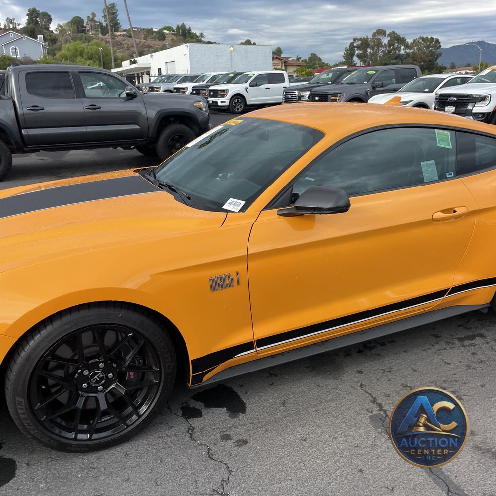 2022 Ford Mustang Mach 1