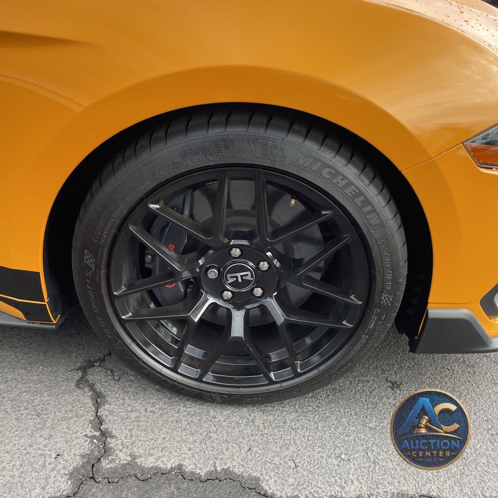 2022 Ford Mustang Mach 1