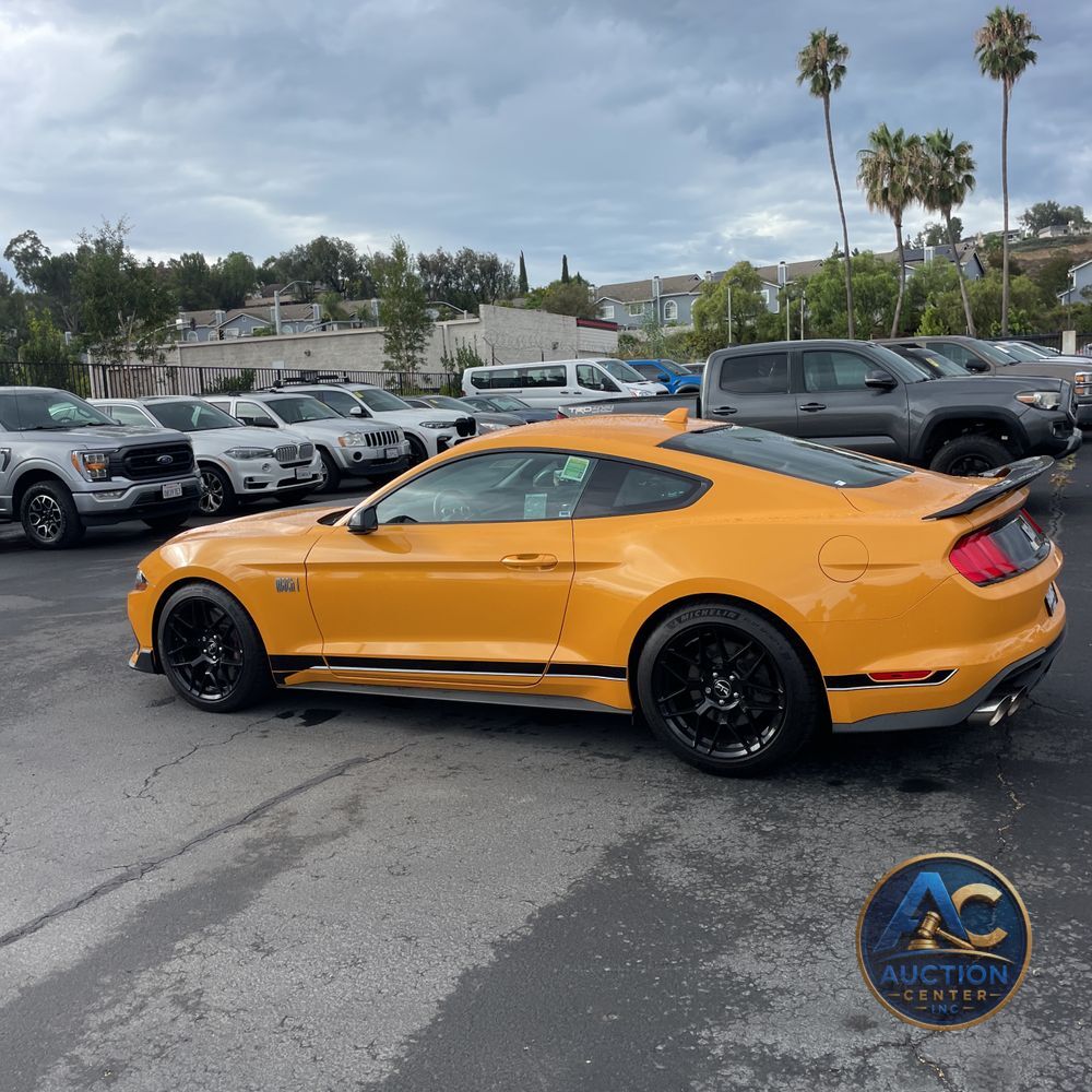 2022 Ford Mustang Mach 1