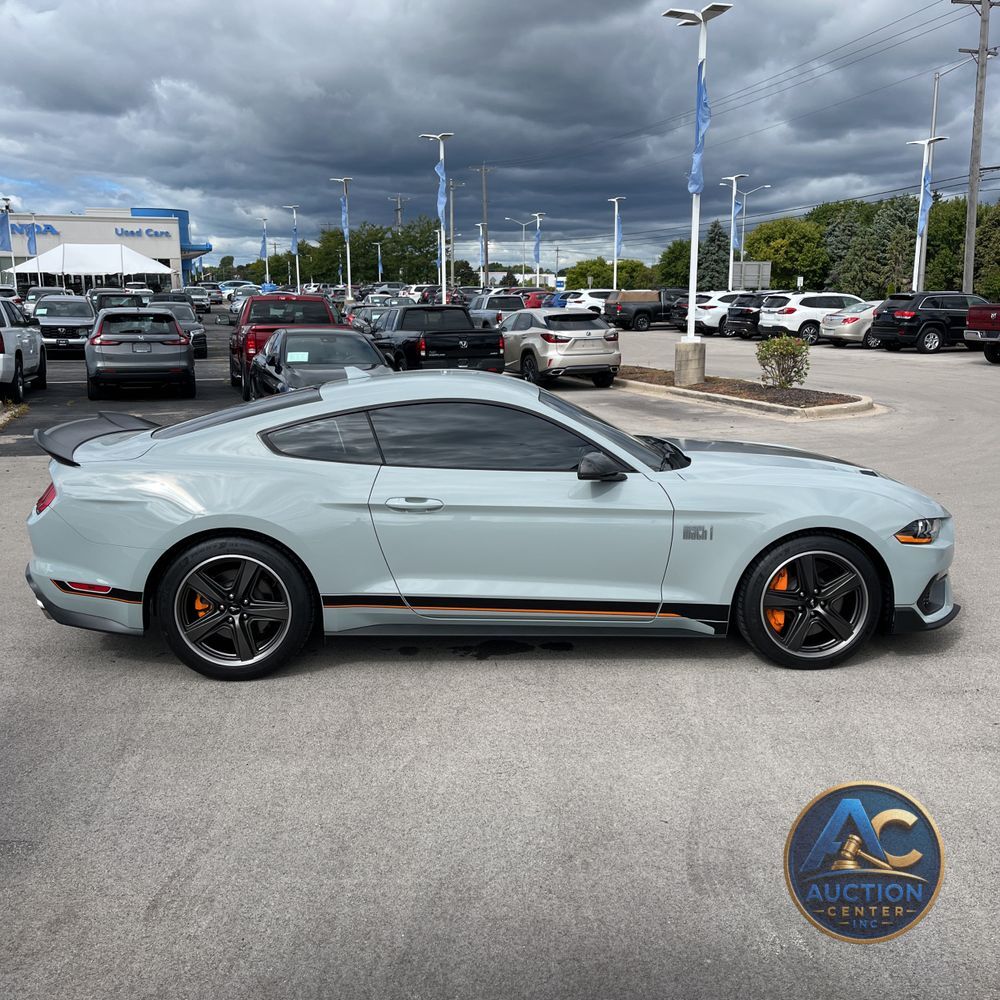 2022 Ford Mustang Mach 1