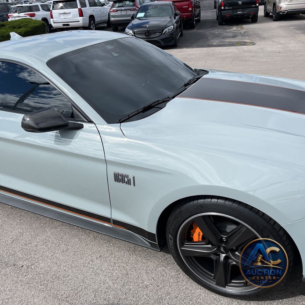 2022 Ford Mustang Mach 1