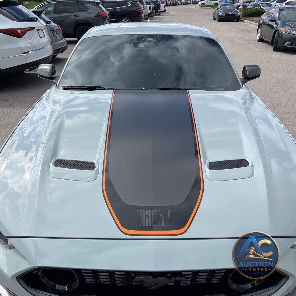 2022 Ford Mustang Mach 1