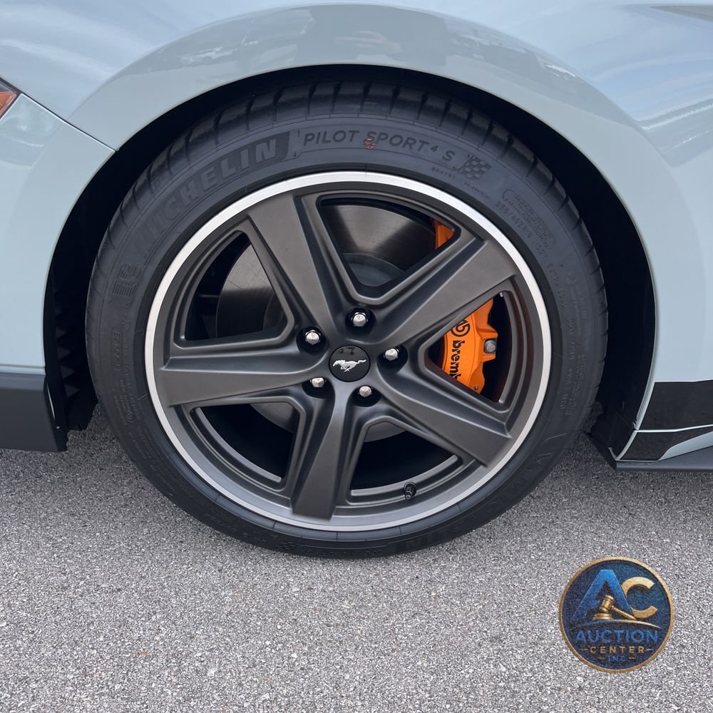 2022 Ford Mustang Mach 1