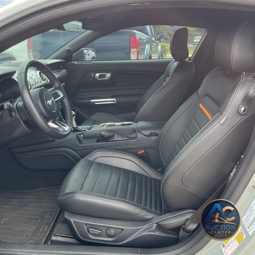 2022 Ford Mustang Mach 1