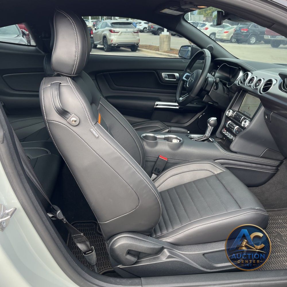 2022 Ford Mustang Mach 1