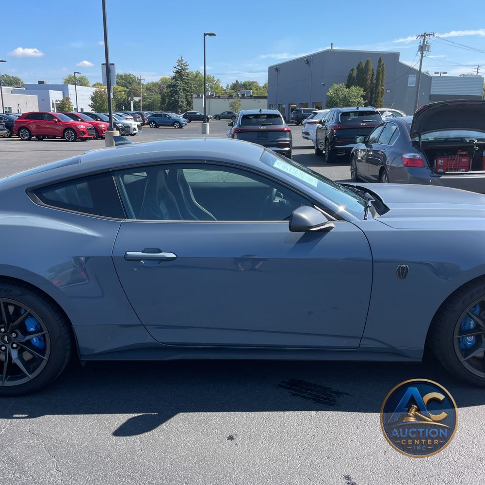 2024 Ford Mustang Dark Horse