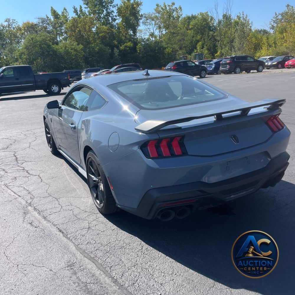 2024 Ford Mustang Dark Horse
