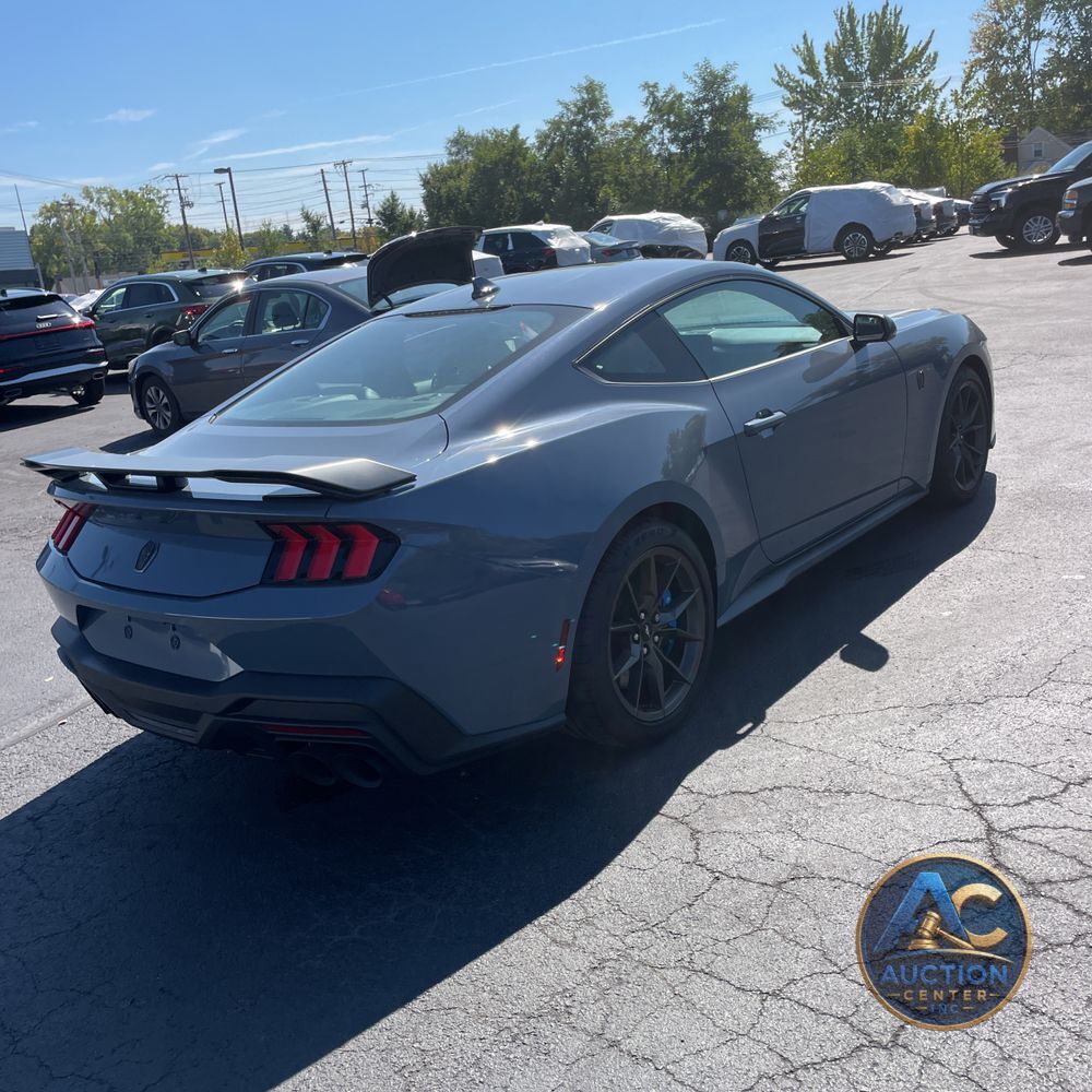 2024 Ford Mustang Dark Horse