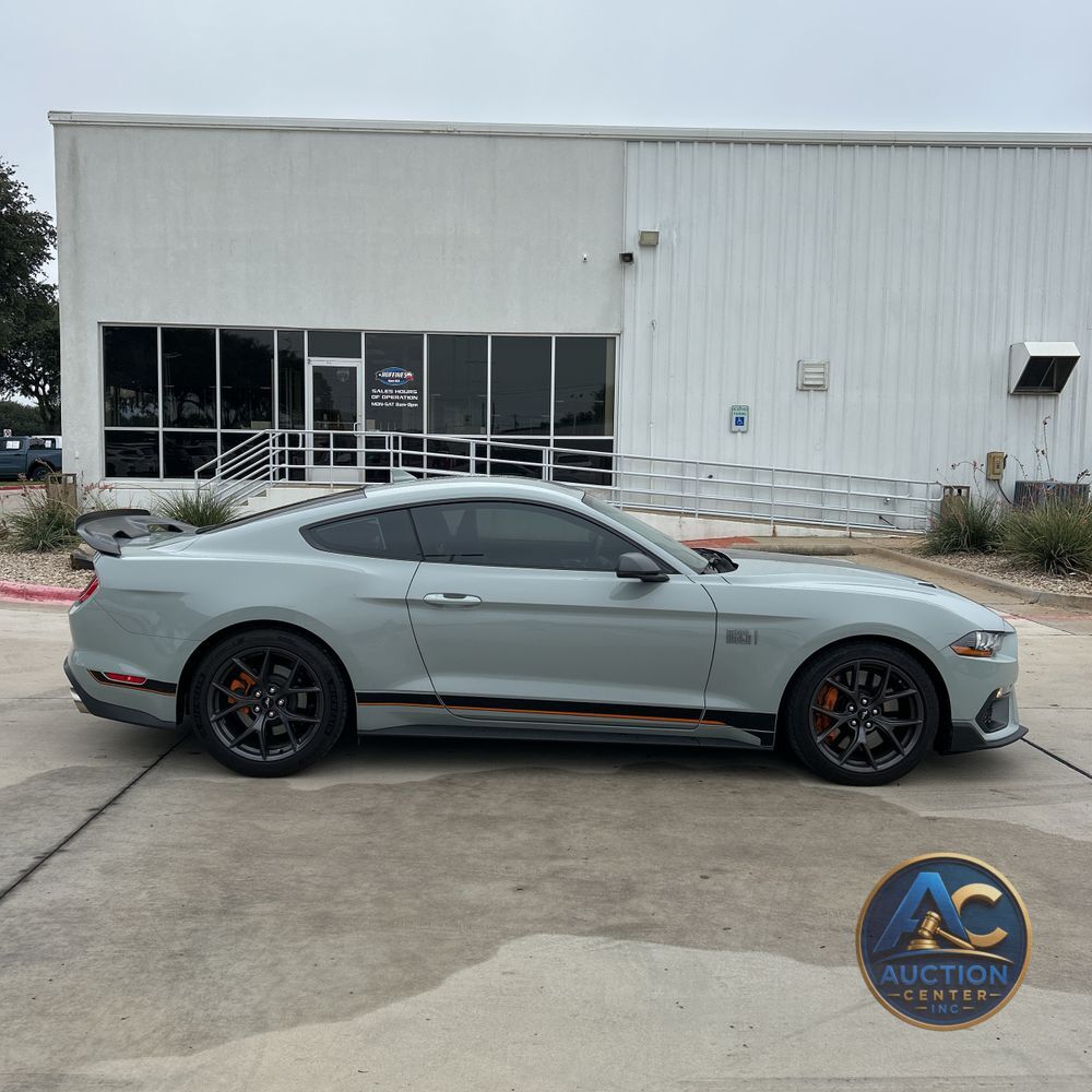 2022 Ford Mustang Mach 1