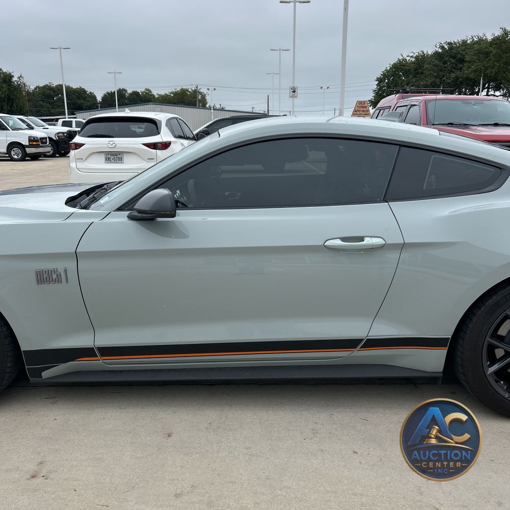 2022 Ford Mustang Mach 1