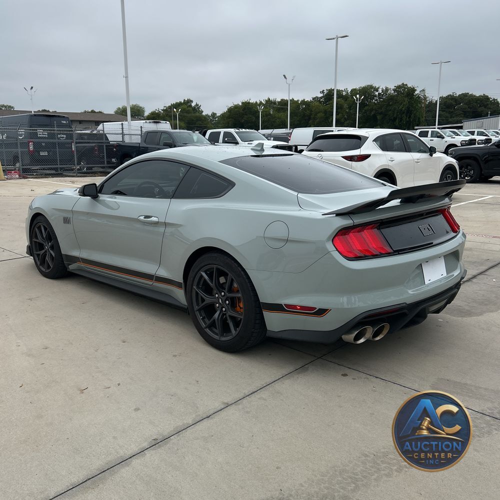 2022 Ford Mustang Mach 1