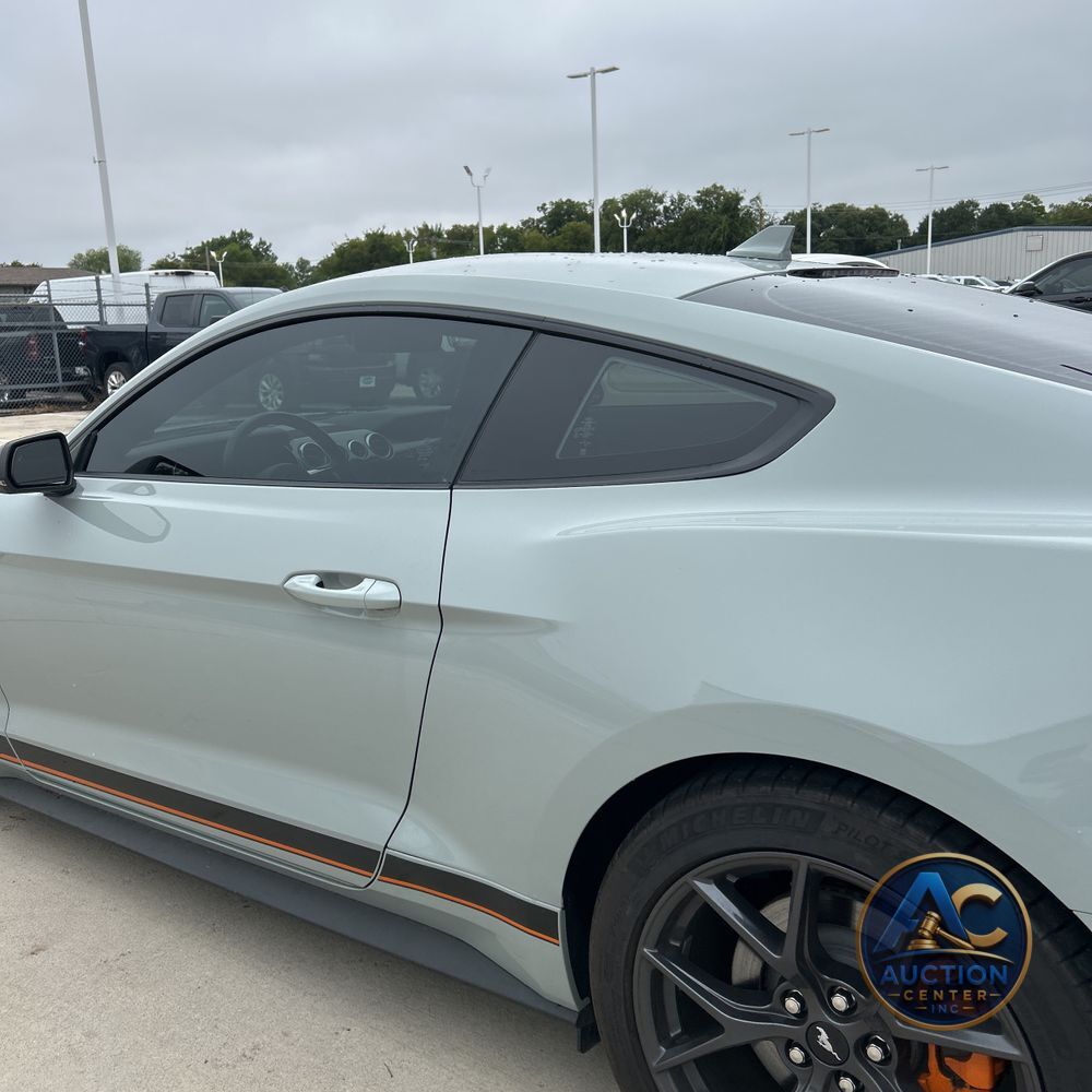 2022 Ford Mustang Mach 1