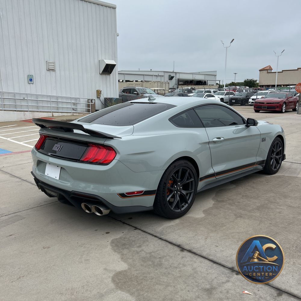2022 Ford Mustang Mach 1