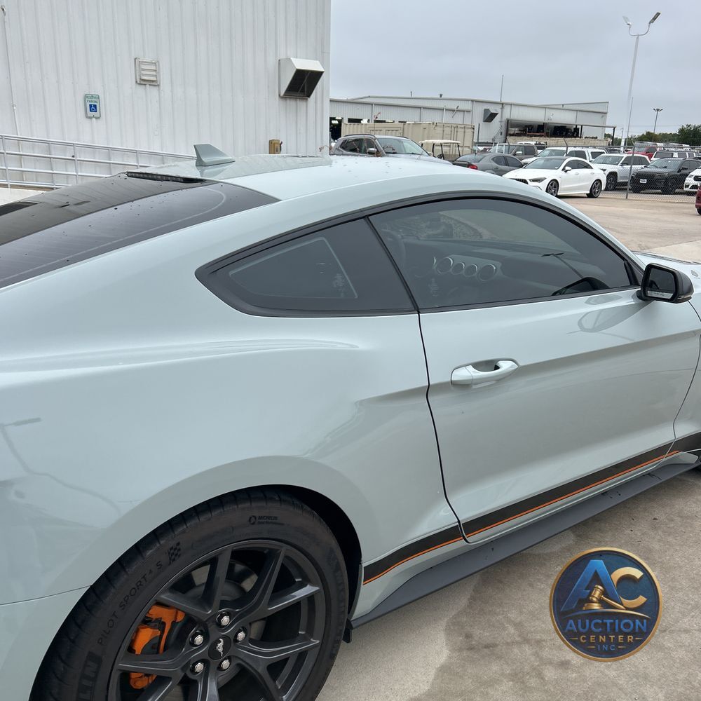 2022 Ford Mustang Mach 1