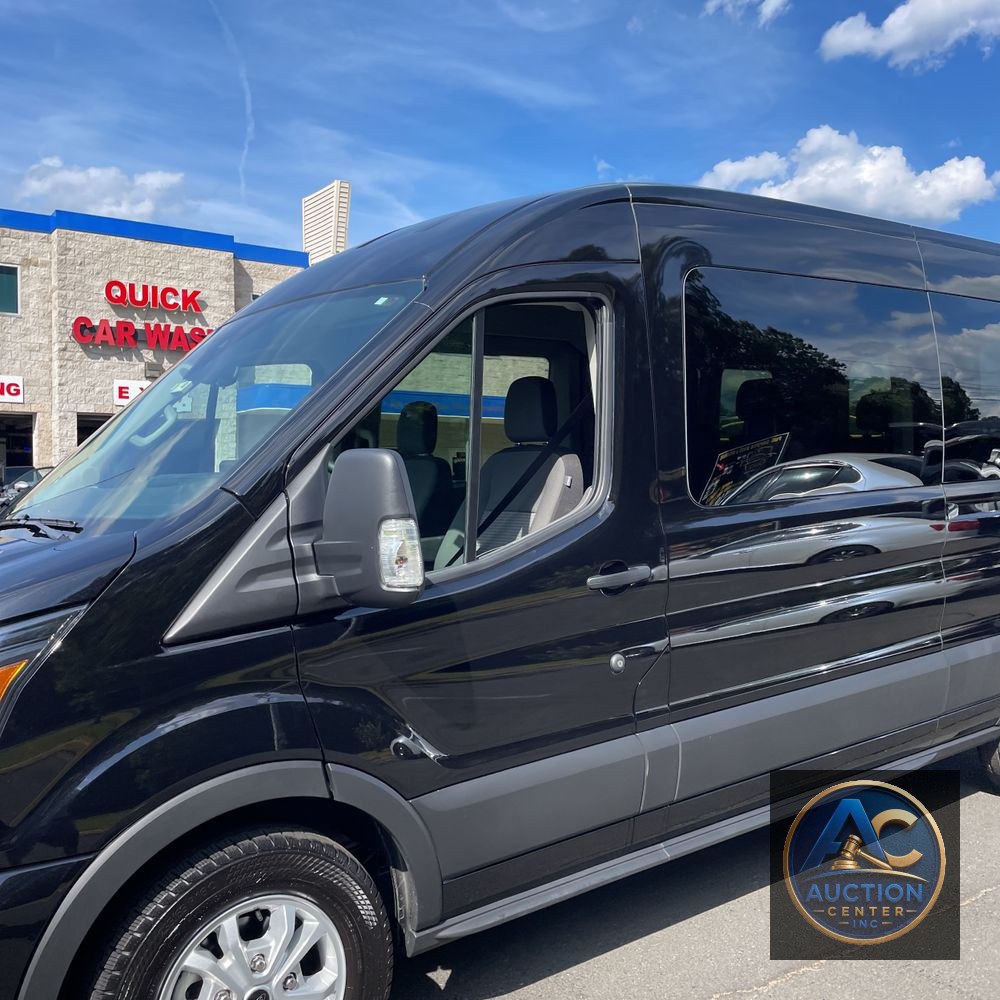 2025 Ford Transit 350 XLT