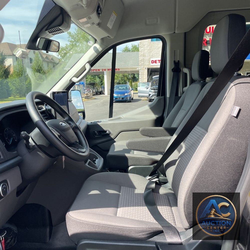 2025 Ford Transit 350 XLT