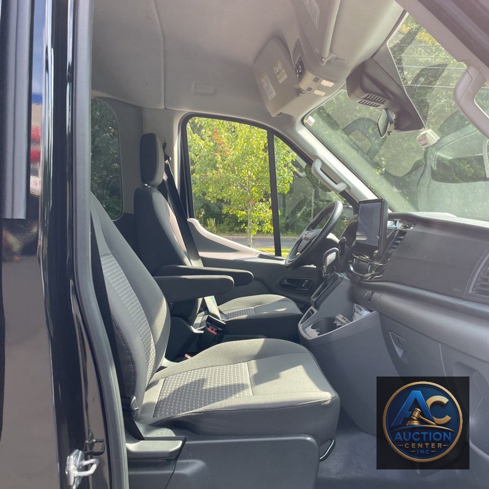 2025 Ford Transit 350 XLT