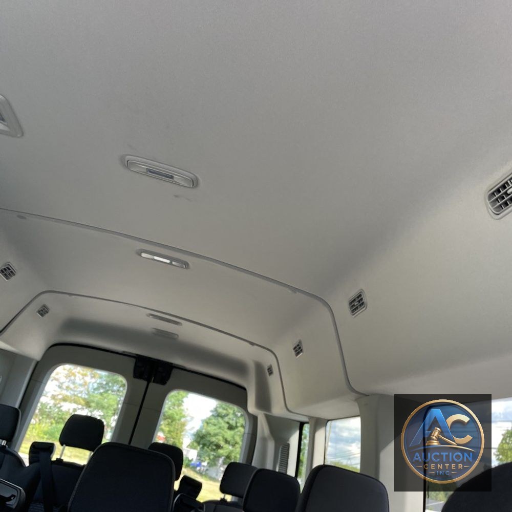 2025 Ford Transit 350 XLT