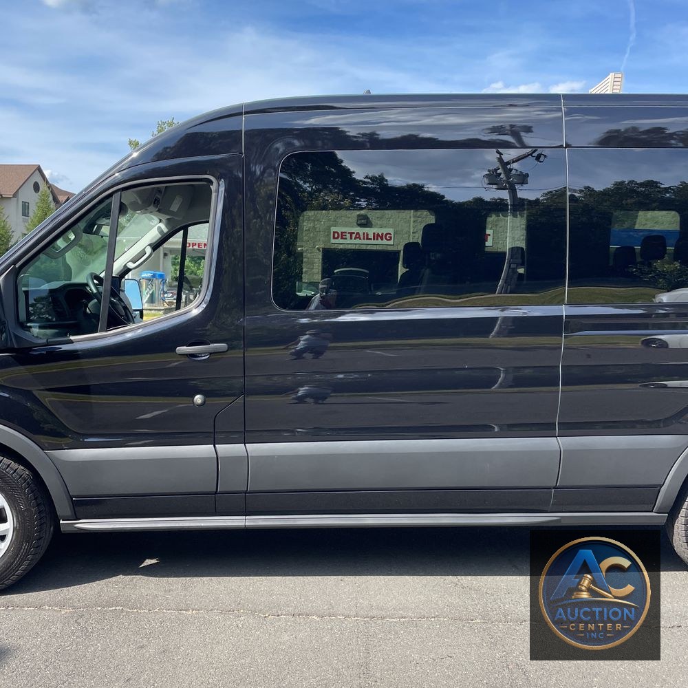2025 Ford Transit 350 XLT