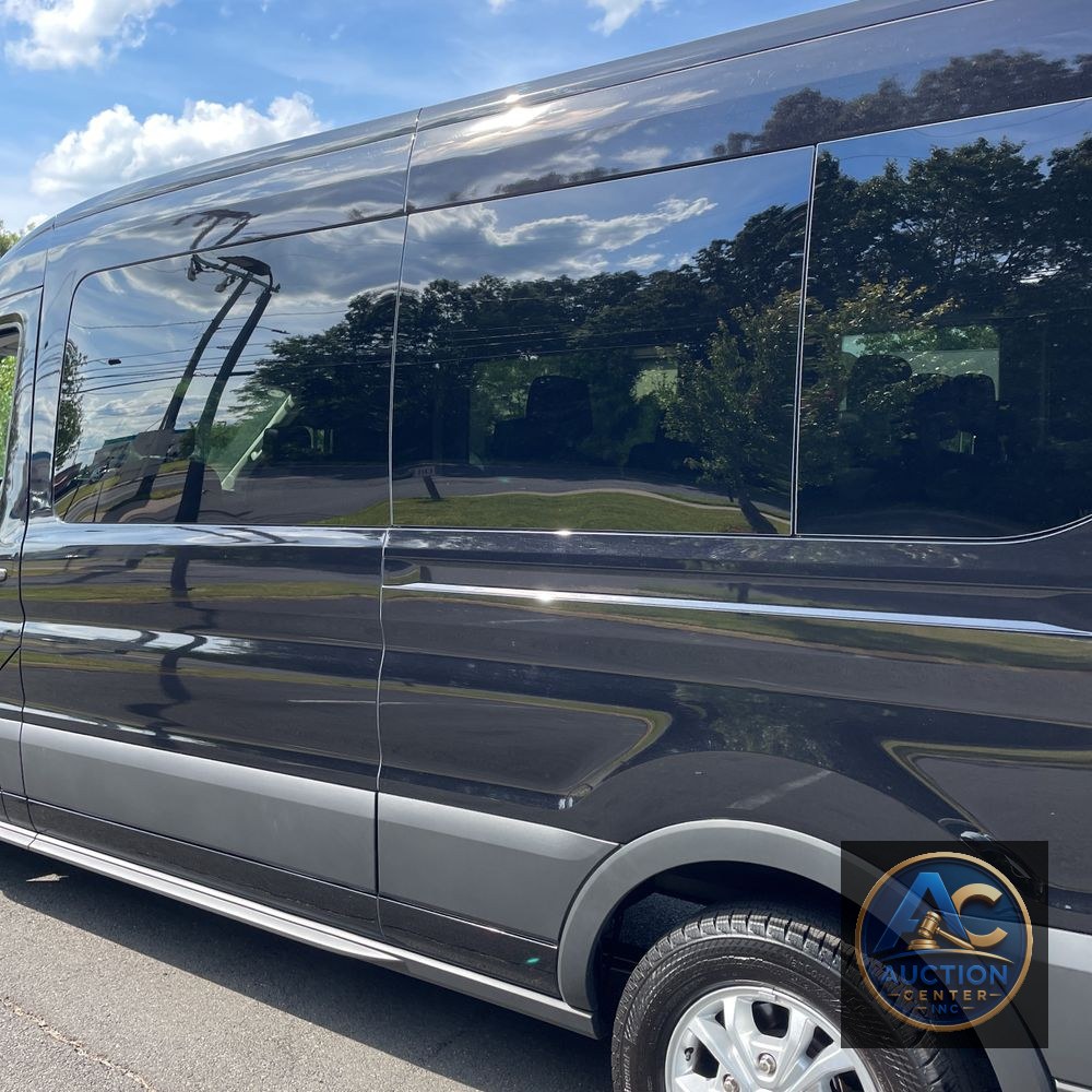 2025 Ford Transit 350 XLT