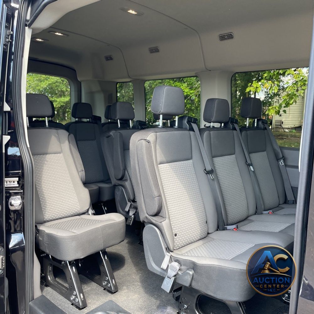 2025 Ford Transit 350 XLT