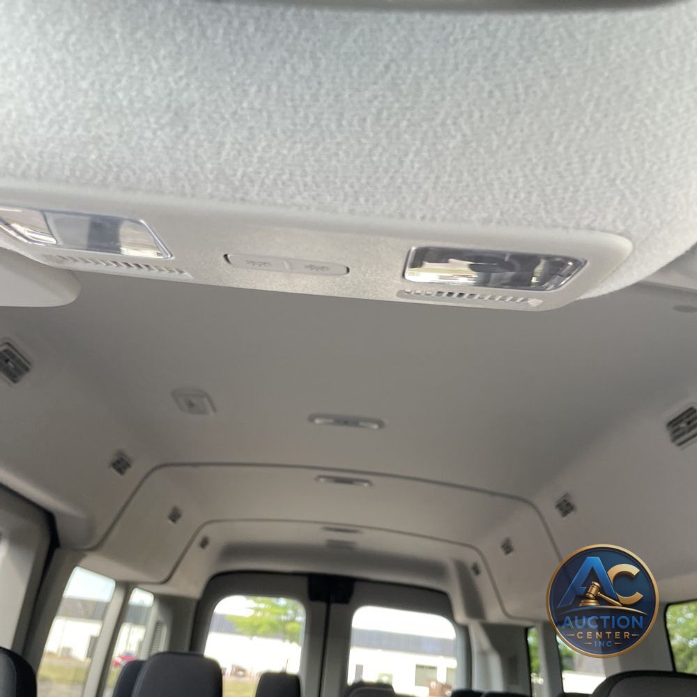 2025 Ford Transit 350 XLT