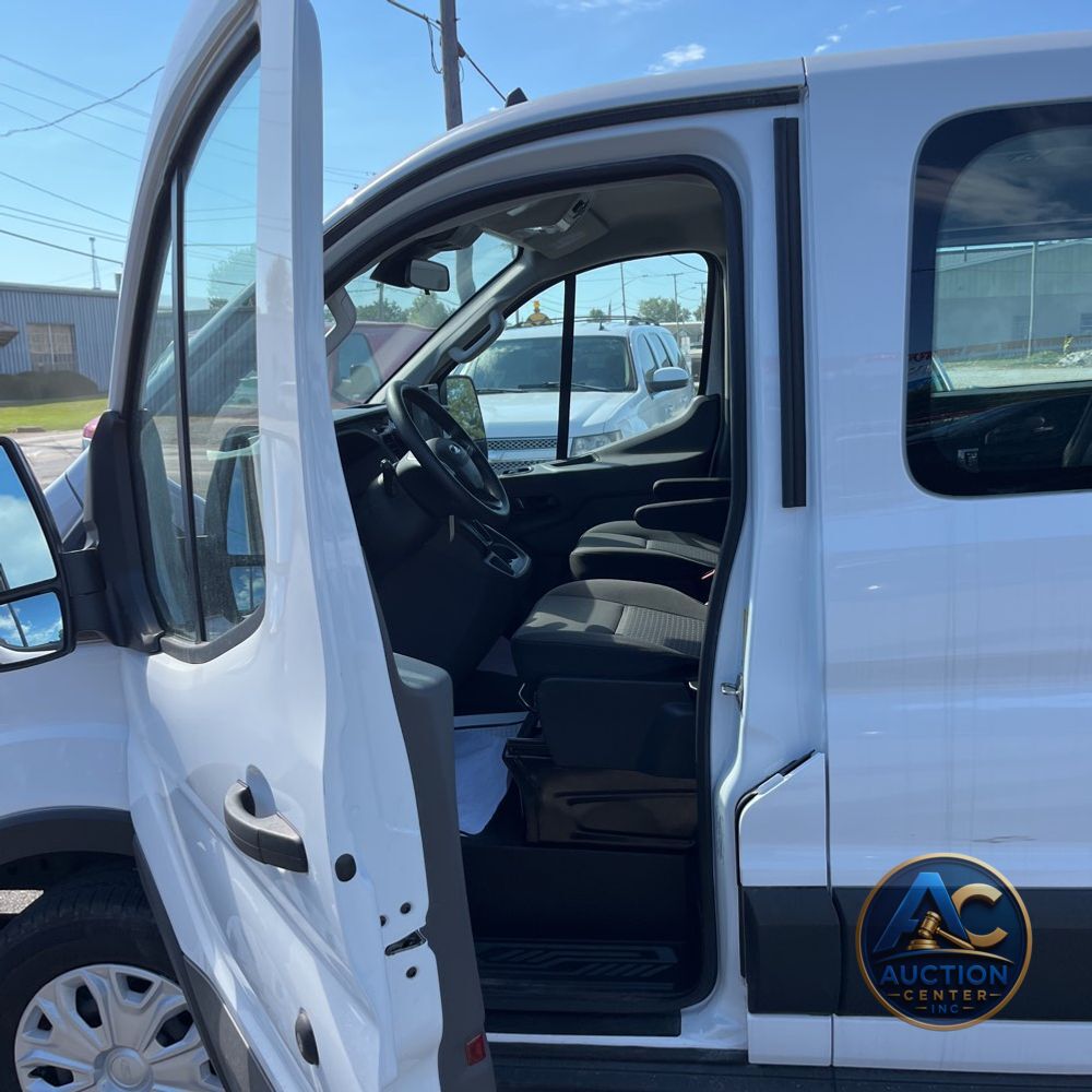 2024 Ford Transit 350 XLT