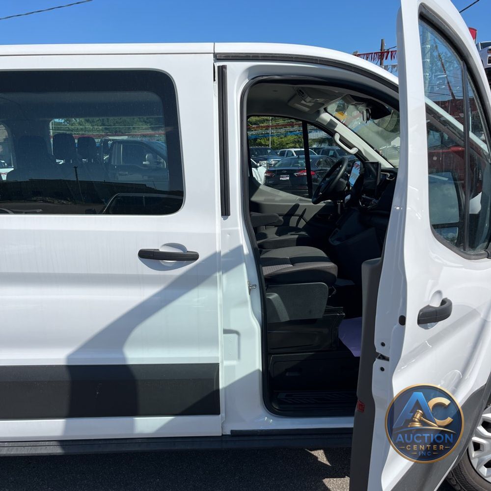 2024 Ford Transit 350 XLT
