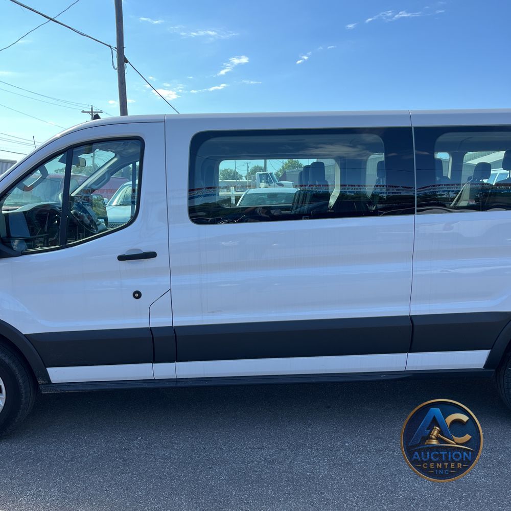 2024 Ford Transit 350 XLT